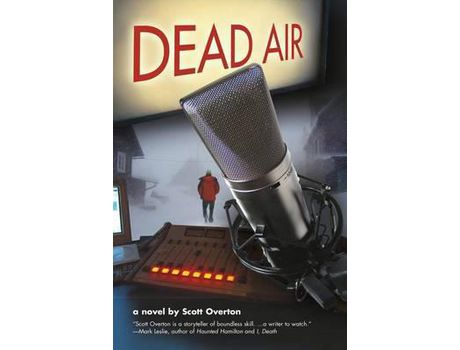 Livro Dead Air de Scott Overton ( Inglês )