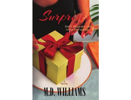 Livro Surprises de M D Williams ( Inglês )