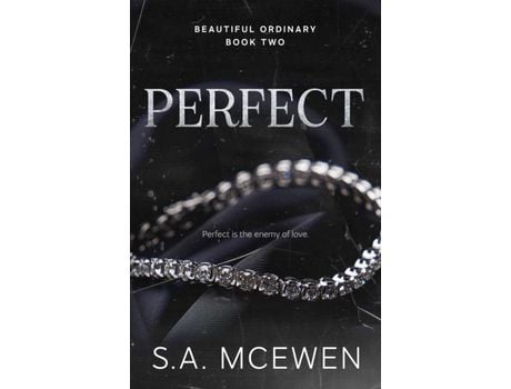 Livro Perfect de S.A. McEwen ( Inglês )