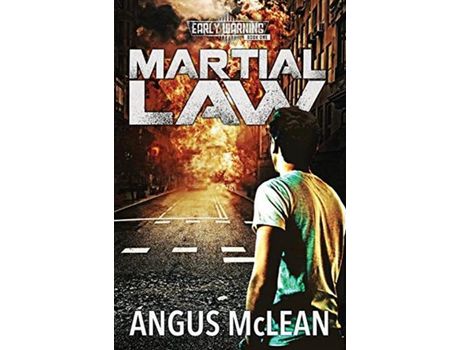 Livro Martial Law: In Uncertain Times, Who Will Survive? de Angus McLean ( Inglês )