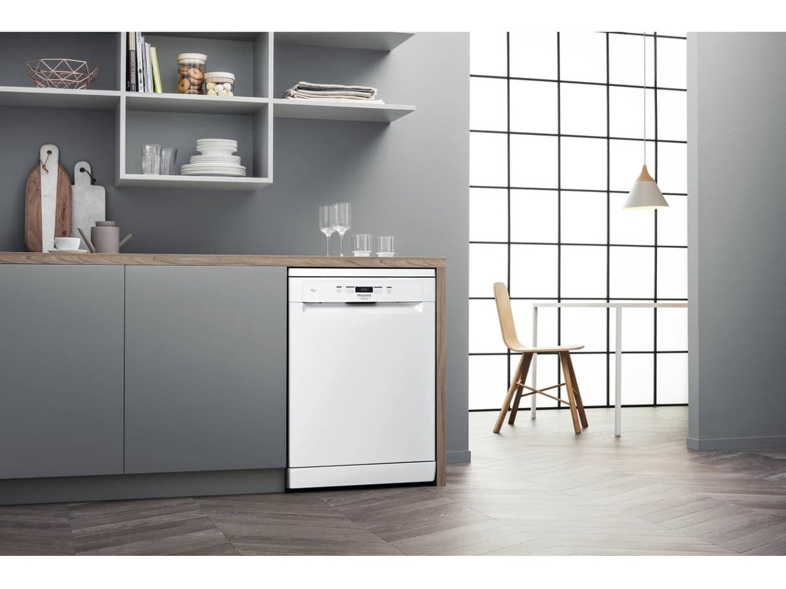 Máquina de lavar loiça Hotpoint HFC 3C26