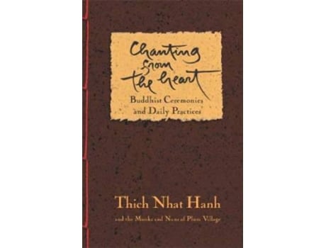 Livro chanting from the heart de compiled by thich nhat hanh (inglês)