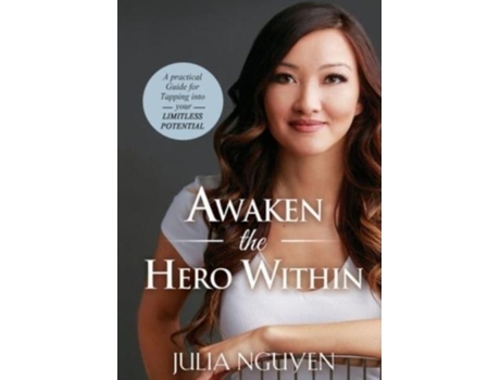 Livro Awaken The Hero Within De Julia Nguyen (inglês)