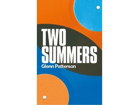 Livro Two Summers de Glenn Patterson (Inglês)