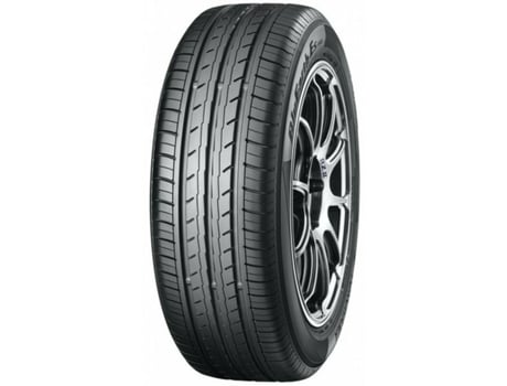 Pneu para Carro YOKOHAMA BLUEARTH ES-32 215/60HR16